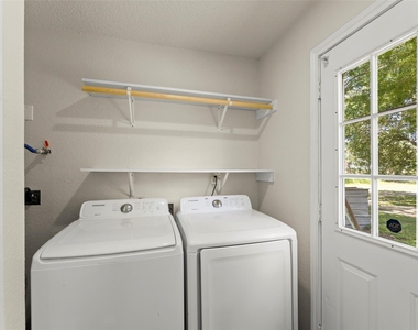 5941 Noel Lane - Photo Thumbnail 16
