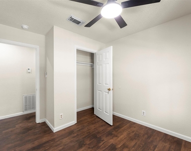 5941 Noel Lane - Photo Thumbnail 8
