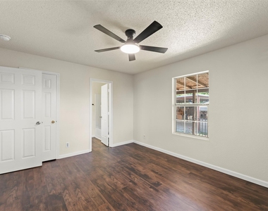 5941 Noel Lane - Photo Thumbnail 4
