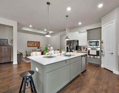 4205 Grand Oaks Wind - Photo Thumbnail 9
