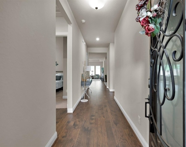 4205 Grand Oaks Wind - Photo Thumbnail 2