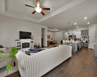 4205 Grand Oaks Wind - Photo Thumbnail 12
