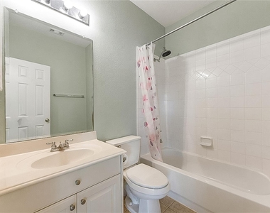 3819 Rivermoss Lane - Photo Thumbnail 33
