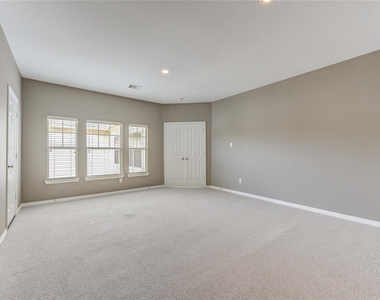 3819 Rivermoss Lane - Photo Thumbnail 10