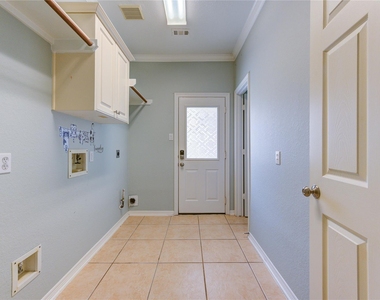3819 Rivermoss Lane - Photo Thumbnail 35