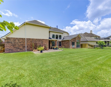 3819 Rivermoss Lane - Photo Thumbnail 38