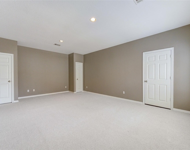 3819 Rivermoss Lane - Photo Thumbnail 9