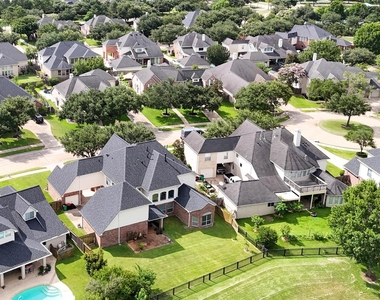 3819 Rivermoss Lane - Photo Thumbnail 48