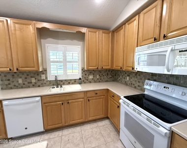 3262 Siderwheel Drive - Photo Thumbnail 6