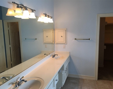 2627 Havencrest Drive - Photo Thumbnail 5