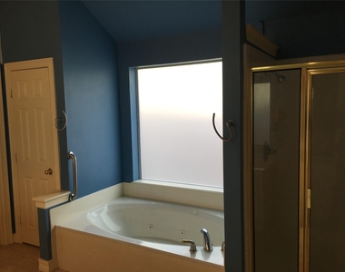 2627 Havencrest Drive - Photo Thumbnail 4