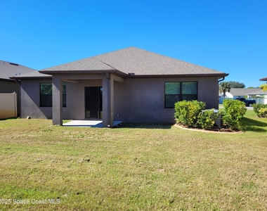760 Acadia Court Se - Photo Thumbnail 16