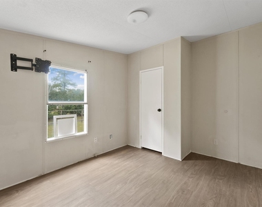 16212 Lone Star Ranch Drive - Photo Thumbnail 12