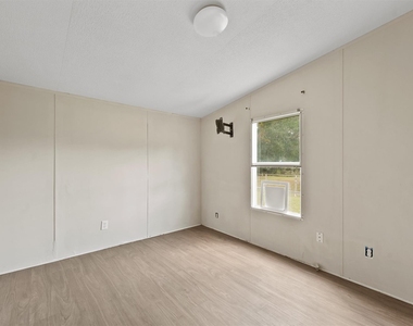 16212 Lone Star Ranch Drive - Photo Thumbnail 11