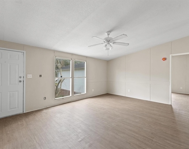 16212 Lone Star Ranch Drive - Photo Thumbnail 4
