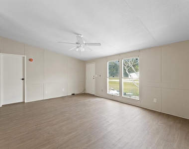 16212 Lone Star Ranch Drive - Photo Thumbnail 3