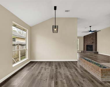 5306 Shady Gardens Drive - Photo Thumbnail 3