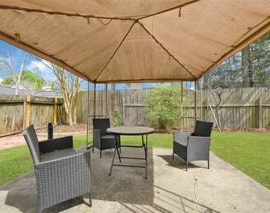 5306 Shady Gardens Drive - Photo Thumbnail 12
