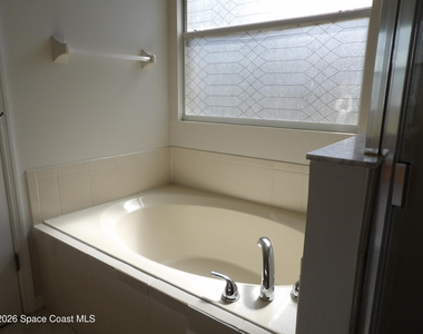117 Fayetteville Street Sw - Photo Thumbnail 8
