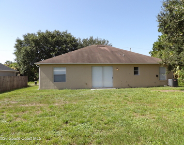 117 Fayetteville Street Sw - Photo Thumbnail 16