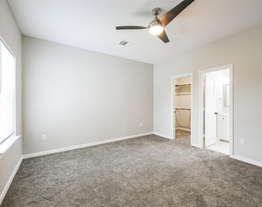 4405 Mallow Drive Street - Photo Thumbnail 11