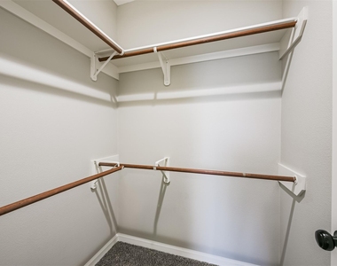 4405 Mallow Drive Street - Photo Thumbnail 13