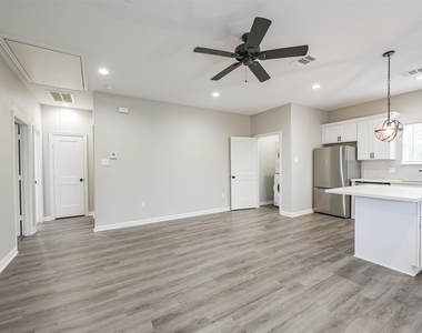 4405 Mallow Drive Street - Photo Thumbnail 3