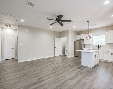 4405 Mallow Drive Street - Photo Thumbnail 2