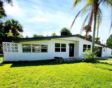 1660 Vernon Dicks Drive - Photo Thumbnail 1