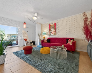 3809 N Braeswood Boulevard - Photo Thumbnail 5