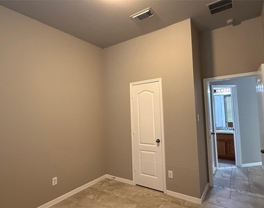 16126 Saxon Hollow Lane - Photo Thumbnail 18