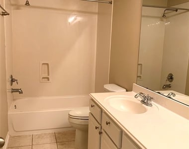 2822 Chalet Knolls Lane - Photo Thumbnail 31