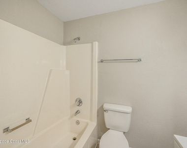255 Paradise Boulevard - Photo Thumbnail 21