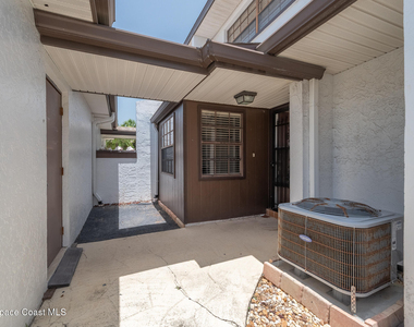 255 Paradise Boulevard - Photo Thumbnail 3