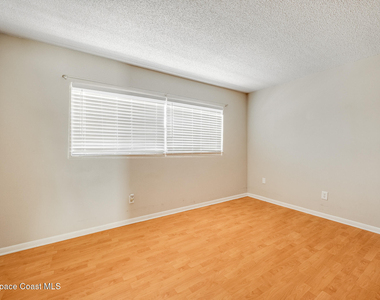 255 Paradise Boulevard - Photo Thumbnail 18