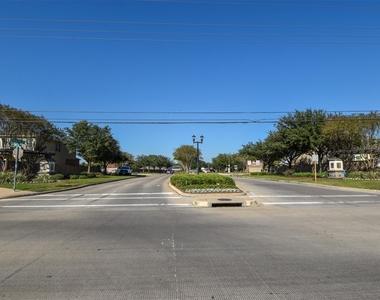 7215 Kransburg Ranch Drive - Photo Thumbnail 24