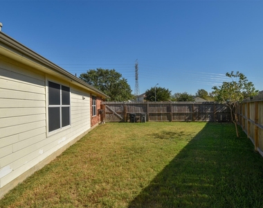 7215 Kransburg Ranch Drive - Photo Thumbnail 22