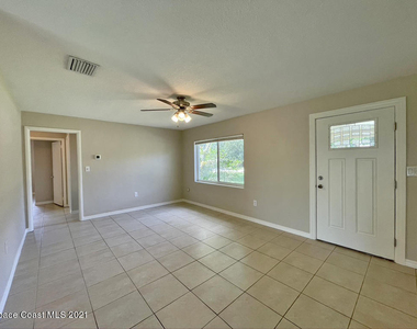 304 3rd Street - Photo Thumbnail 5