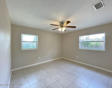 304 3rd Street - Photo Thumbnail 8