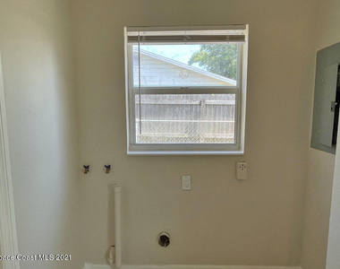 304 3rd Street - Photo Thumbnail 14