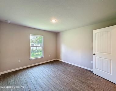144 Roosevelt Street - Photo Thumbnail 19