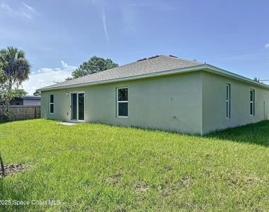 144 Roosevelt Street - Photo Thumbnail 23