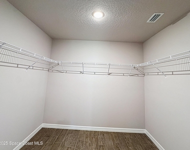 144 Roosevelt Street - Photo Thumbnail 15