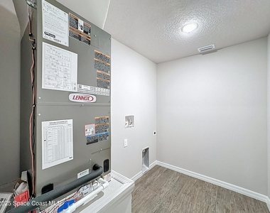 144 Roosevelt Street - Photo Thumbnail 20