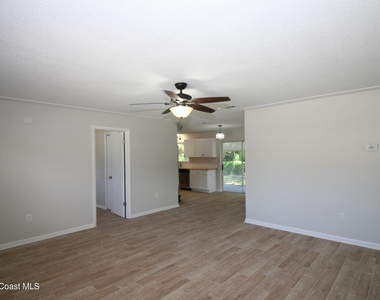 75 Rivercliff Lane - Photo Thumbnail 4