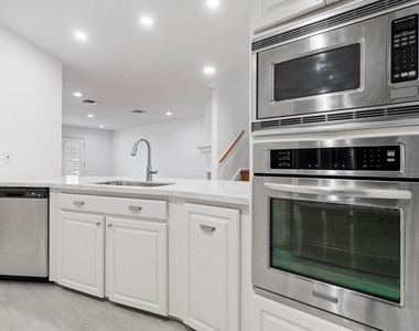 727 Bunker Hill Road - Photo Thumbnail 8