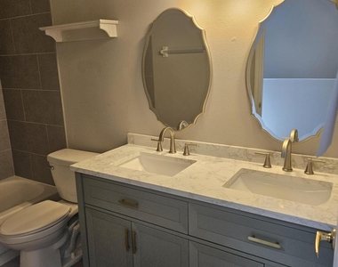 97 Niemira Avenue - Photo Thumbnail 12