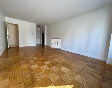 East 36 Street - Photo Thumbnail 1
