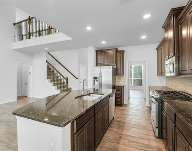 218 Kinnerly Peak Place - Photo Thumbnail 7