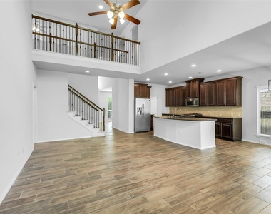 218 Kinnerly Peak Place - Photo Thumbnail 4